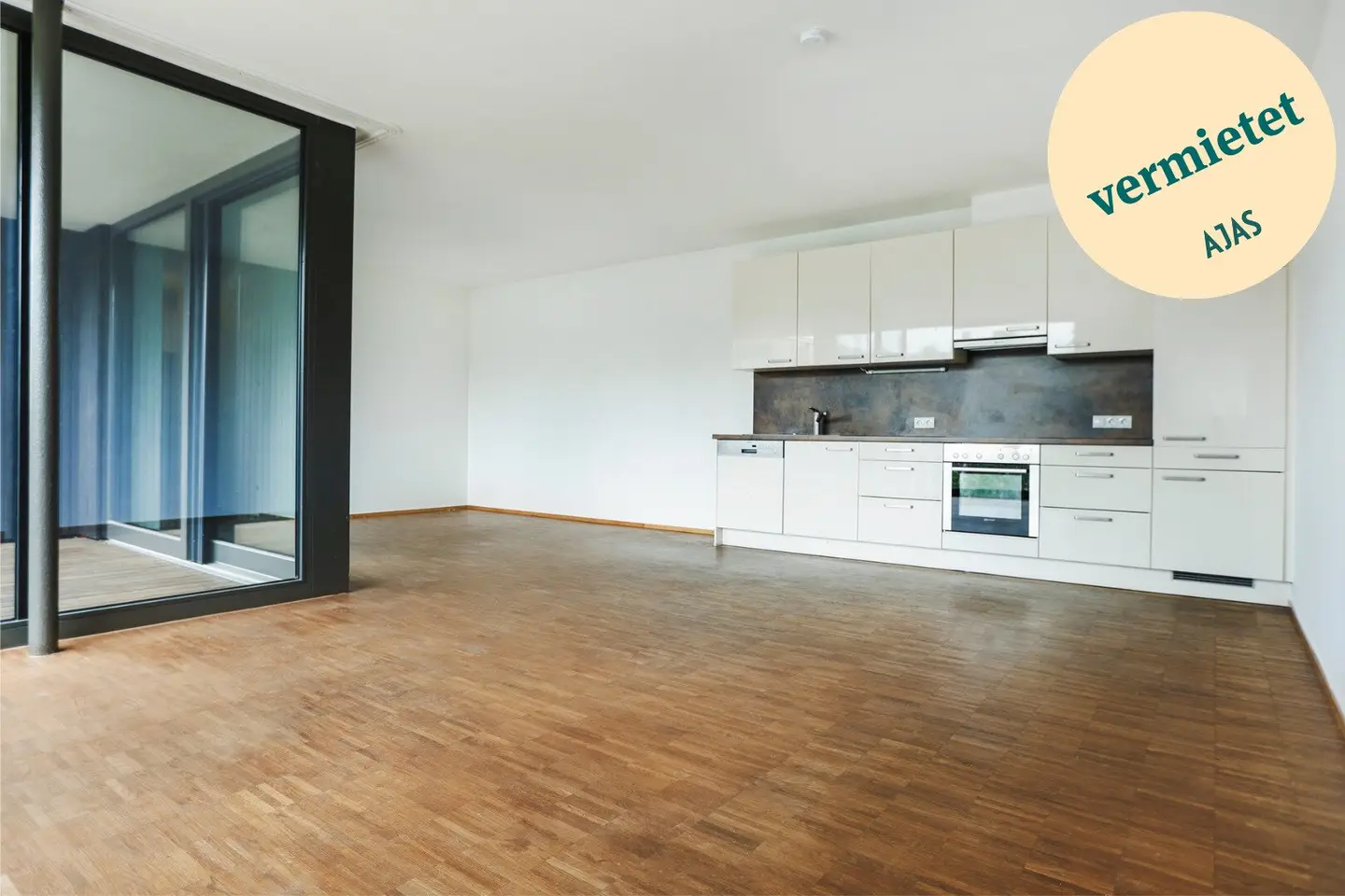 Luxus Pur: 3-Zimmer-Wohnung direkt Am Garnmarkt mit 2 Loggias