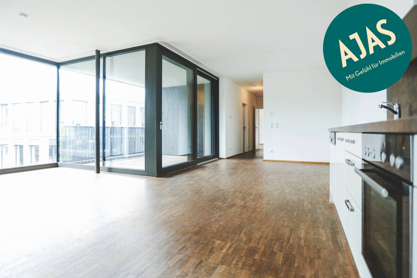 Luxus Pur: 3-Zimmer-Wohnung direkt Am Garnmarkt mit 2 Loggias