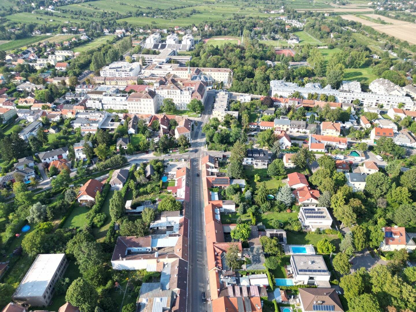 Historisches Winzerhaus mit großem Garten, Ausbaupotenzial und Baugenehmigung – eine seltene Gelegenheit in Strebersdorf / EIGENGRUND
