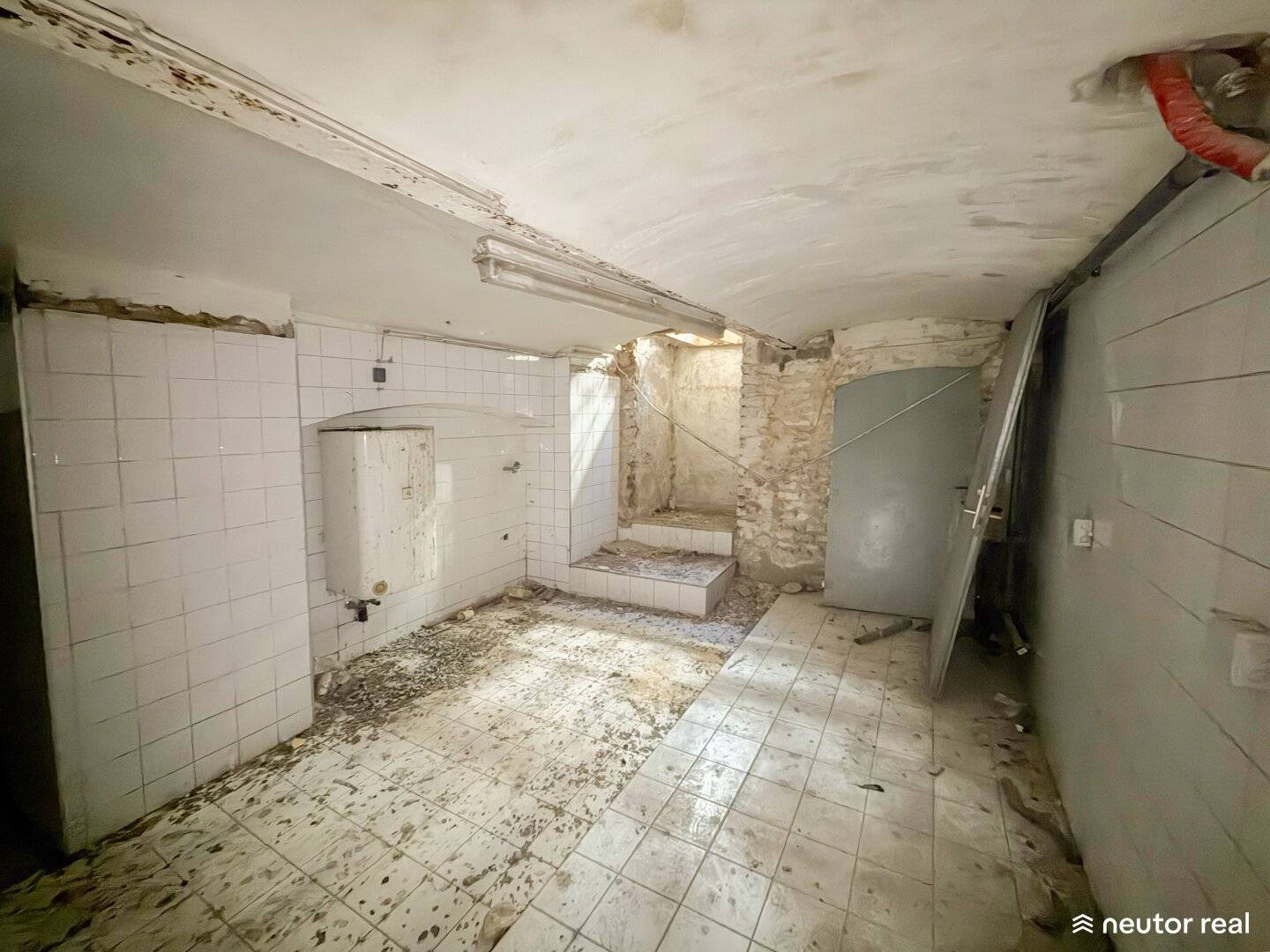 LAGERFLÄCHE MIT VIEL IM HERZEN des 7. WIENER GEMEINDEBEZIRKS - GUTE ERREICHBARKEIT - CA. 64m² LAGERFLÄCHE
