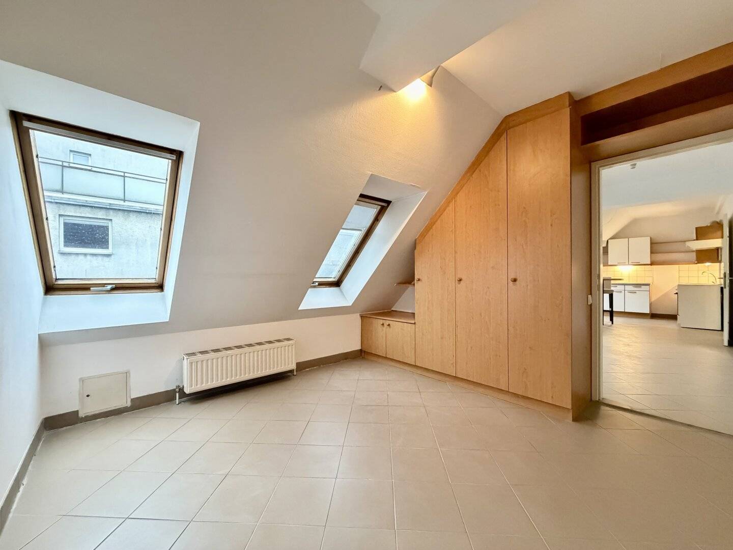 2-Zimmer DG-Apartment I Westbahnhof I äußere Mariahilfer Straße
