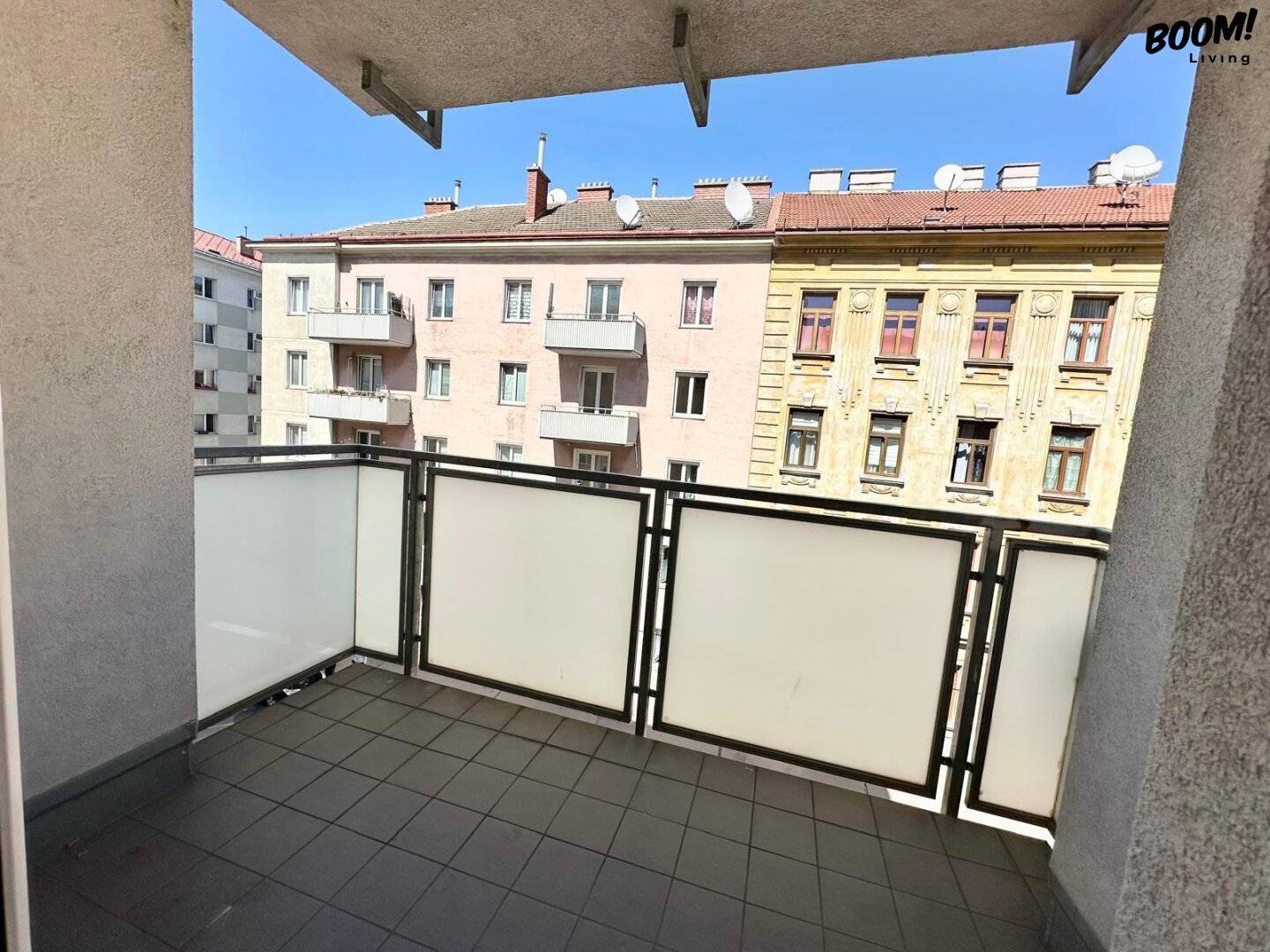 3-Zimmer-Wohnung mit Balkon in U-Bahn-Nähe!