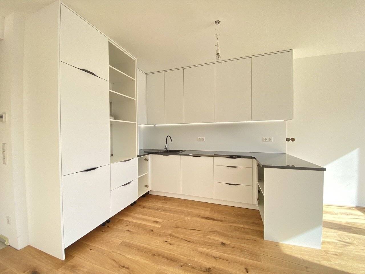 4 Zimmer mit großer Terrasse Nähe U2 Donauspital in RUHELAGE // sparsamste Heizungsart: Wasser-Wasser-Wärmepumpe