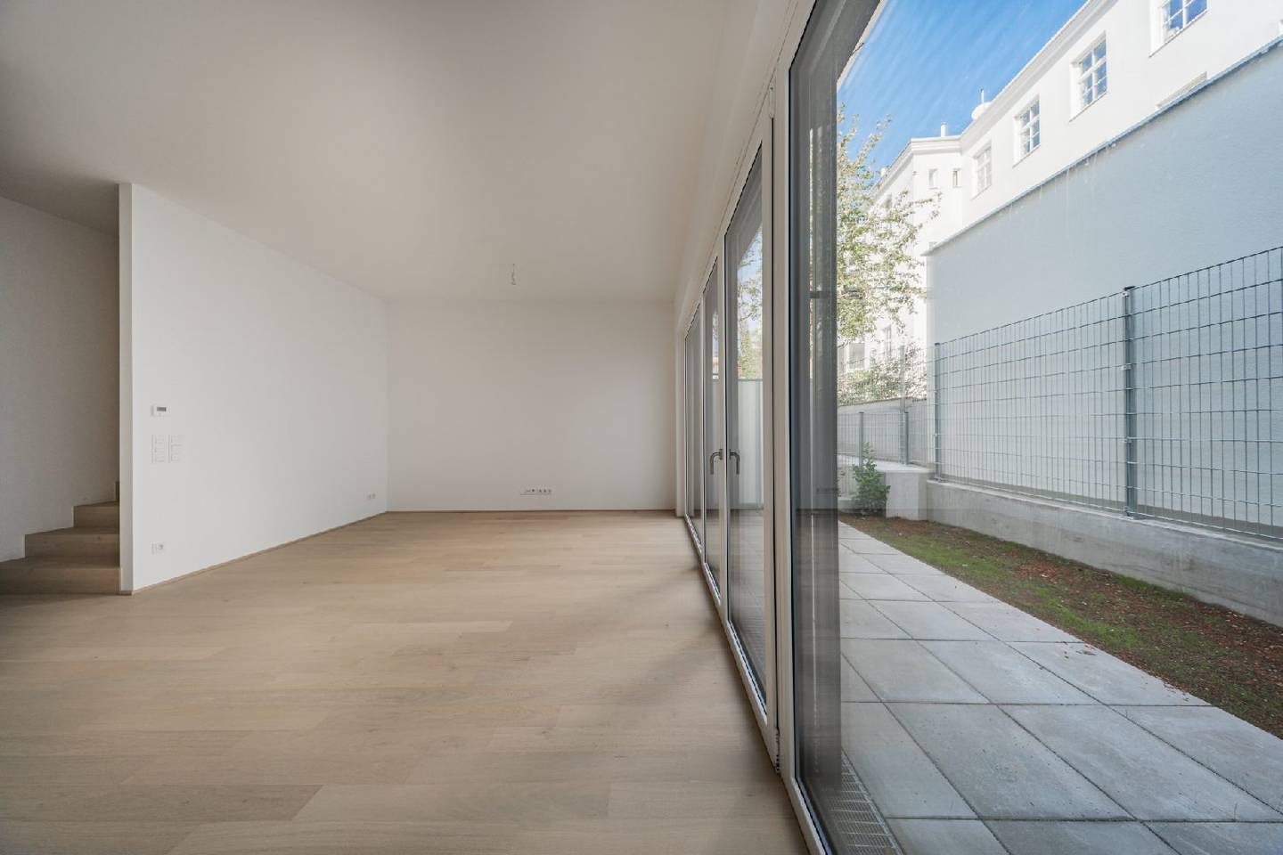 Wohnung mit großzügiger Wohnküche und Terrasse