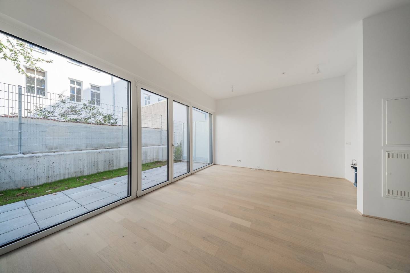 Erdgeschosswohnung Neubau mit Garten Terrasse