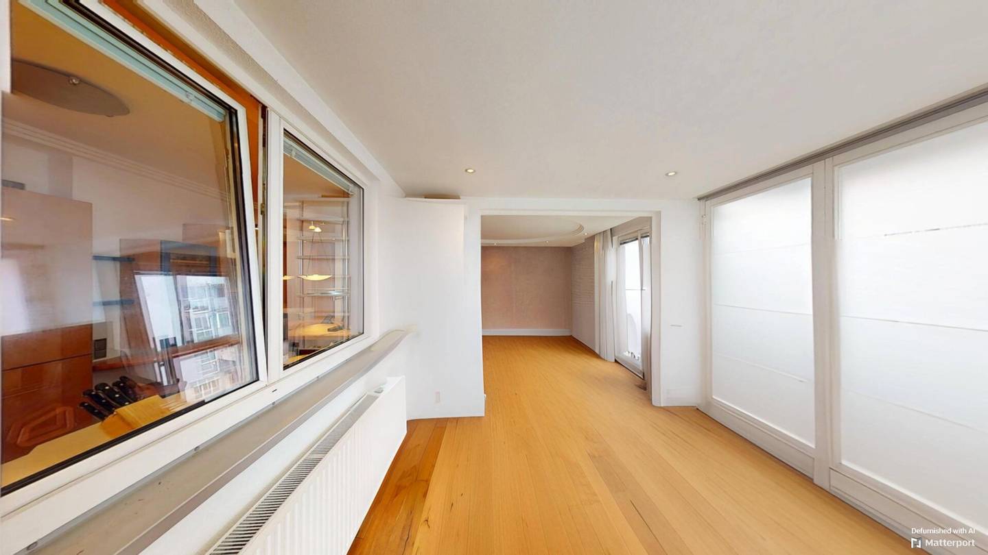 Heller Neubau in Erstbezugszustand | Hofruhelage | Fernwärme | Garage