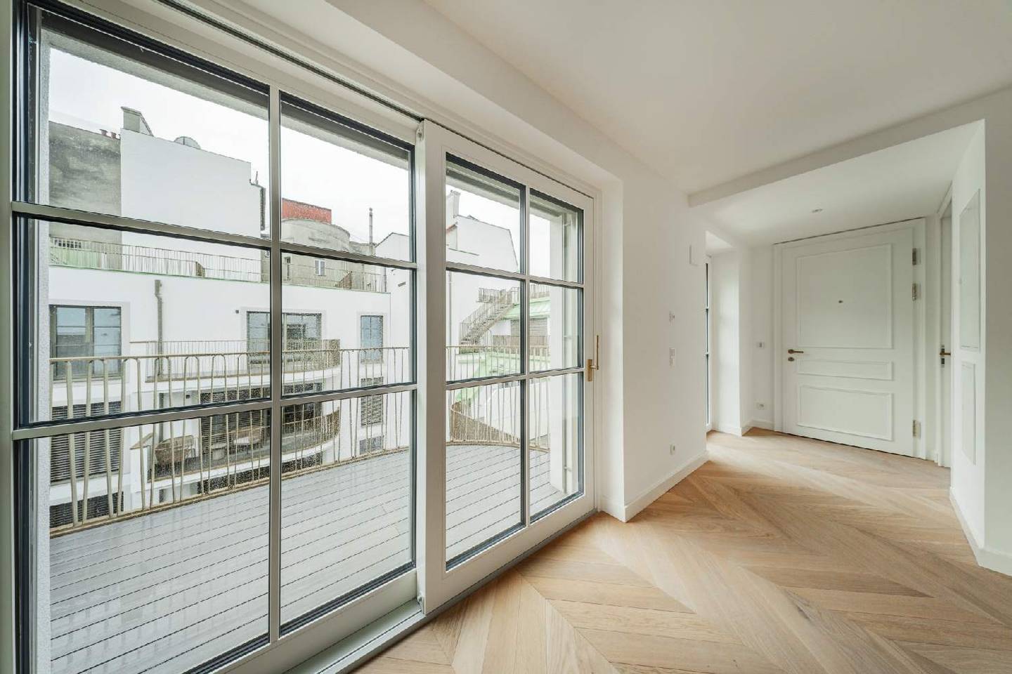 Wien 4, Neubau-Wohnung mit 2-Zimmer, Balkon am Naschmarkt, 54 m²