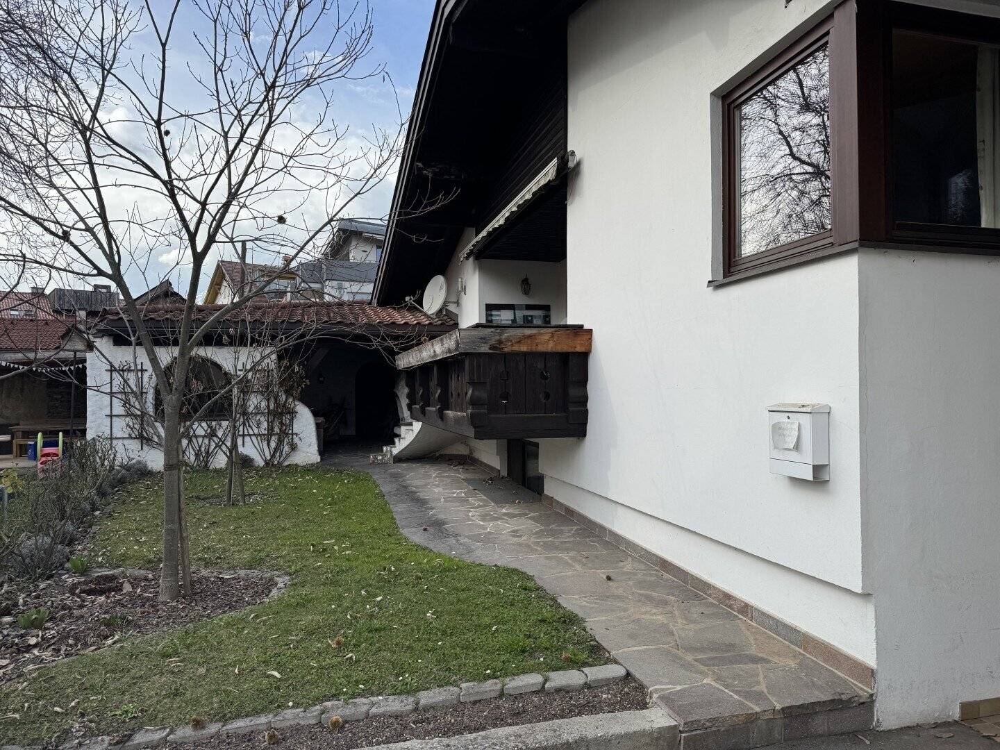 PREISSENKUNG ! Großes Einfamilienhaus in zentraler Lage neben der Altstadt in Hall in Tirol