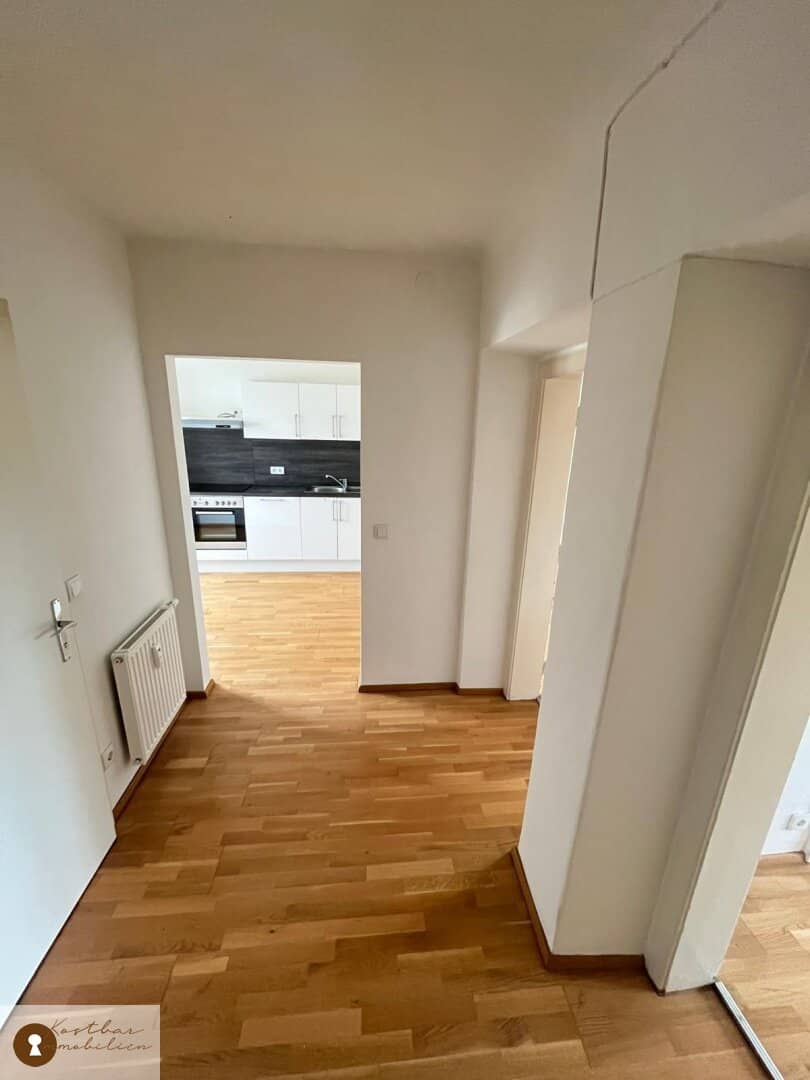 Sehr schöne und unprätentiöse Zweizimmerwohnung in direkter Nähe zum Citypark zu vermieten. Haustiere erlaubt.