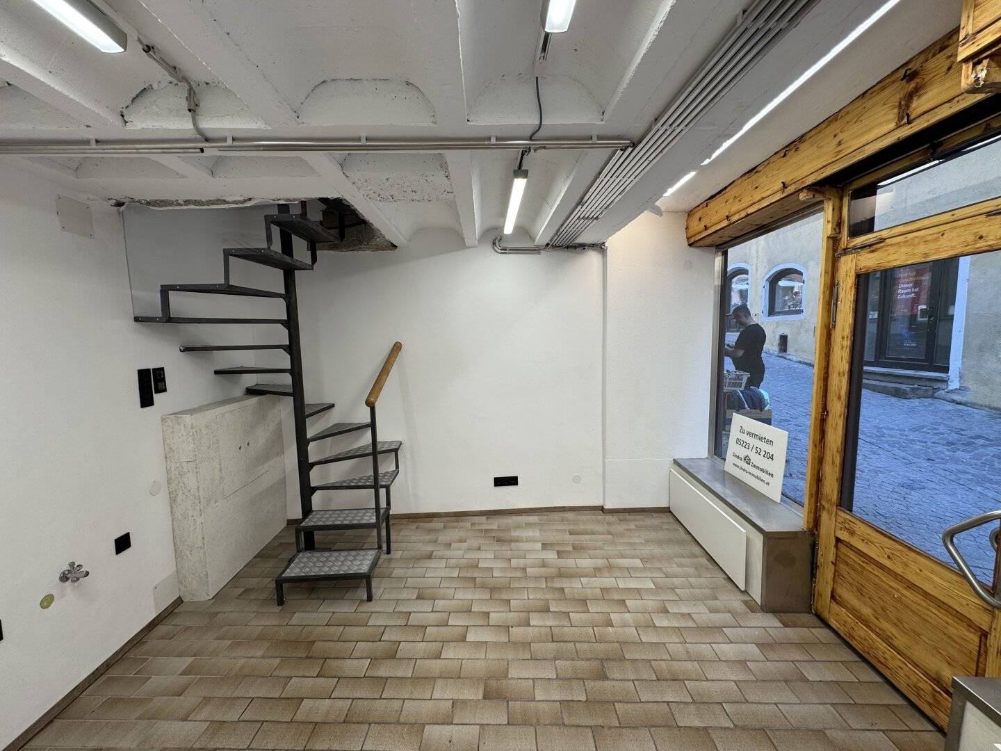 Charmantes Geschäftslokal in bester Lauflage von Hall in Tirol ab sofort zu vermieten !