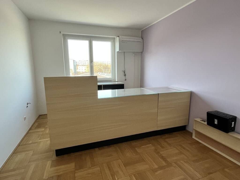 Großzügiges Wohnbüro mit Balkon, Aufzug & Stellplatz in zentraler Linzer Lage zu mieten!