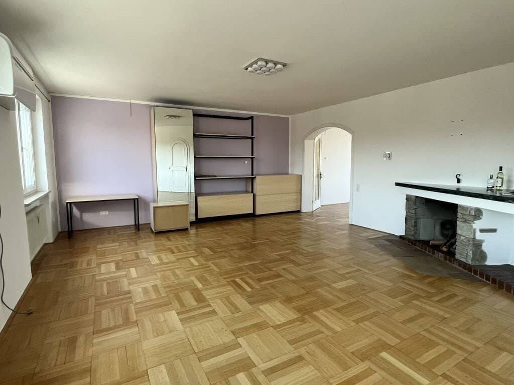 Großzügiges Wohnbüro mit Balkon, Aufzug & Stellplatz in zentraler Linzer Lage zu mieten!
