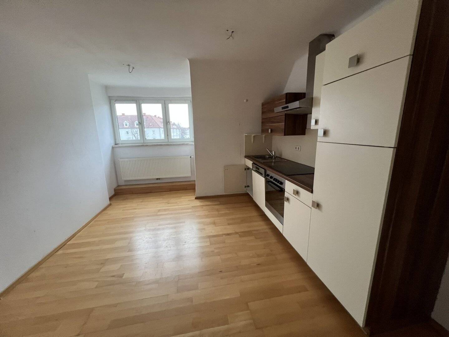 Moderne 2-Zimmer-Wohnung in Linz: Top Lage, Stellplatz & Wohnküche