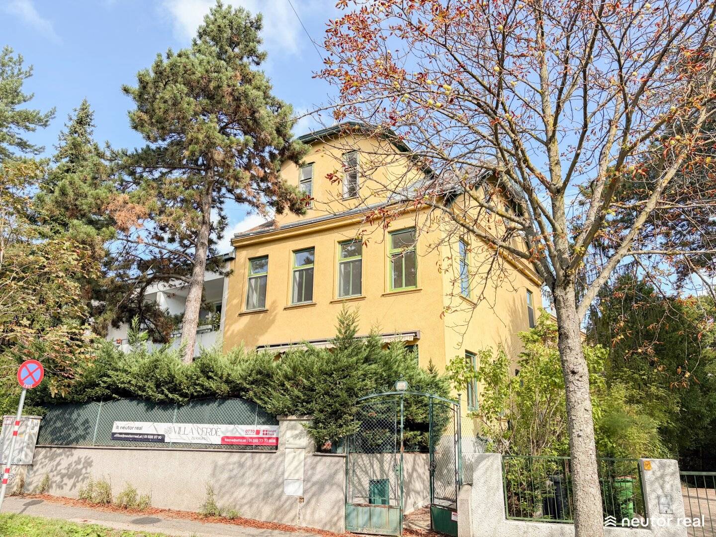 --- HILLSIDE LIVING ---  EXKLUSIVE BAUBEWILLIGTE BAUTRÄGERLIEGENSCHAFT AM WILHELMINENBERG MIT BESTANDSHAUS UND NEUBAU VON  2 EFH-HÄUSER