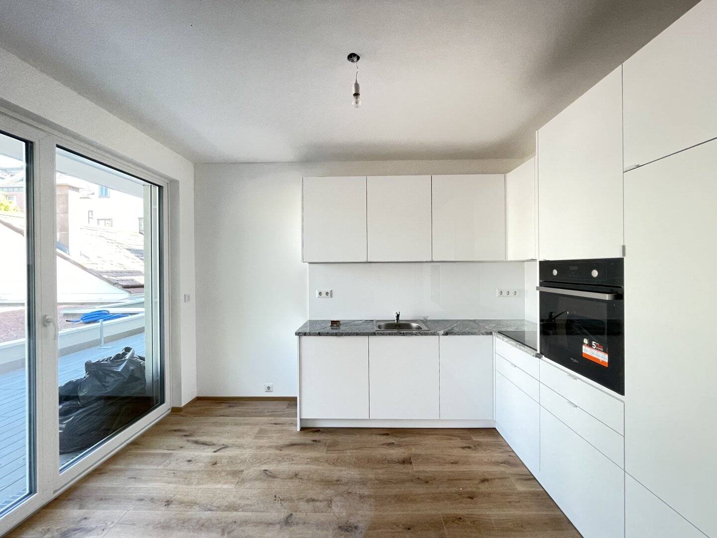 3 Zimmer mit großem Balkon bei U2 / Top 3 - Wärmepumpe