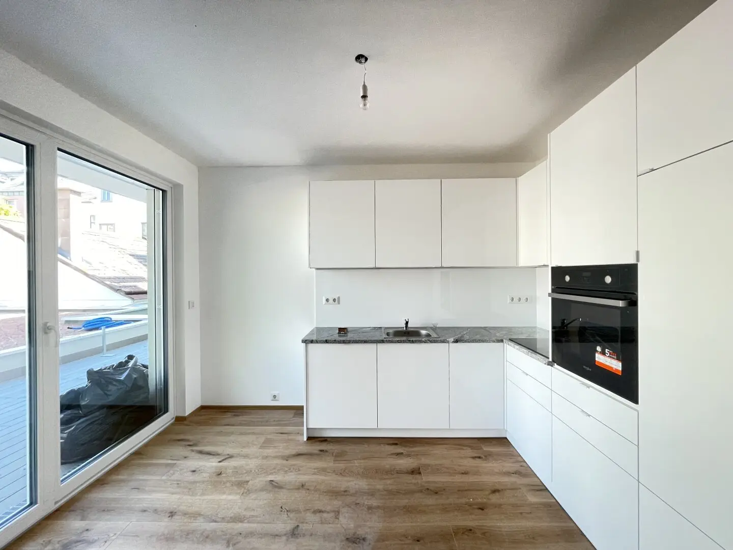 3 Zimmer mit großem Balkon bei U2 / Top 3 - Wärmepumpe