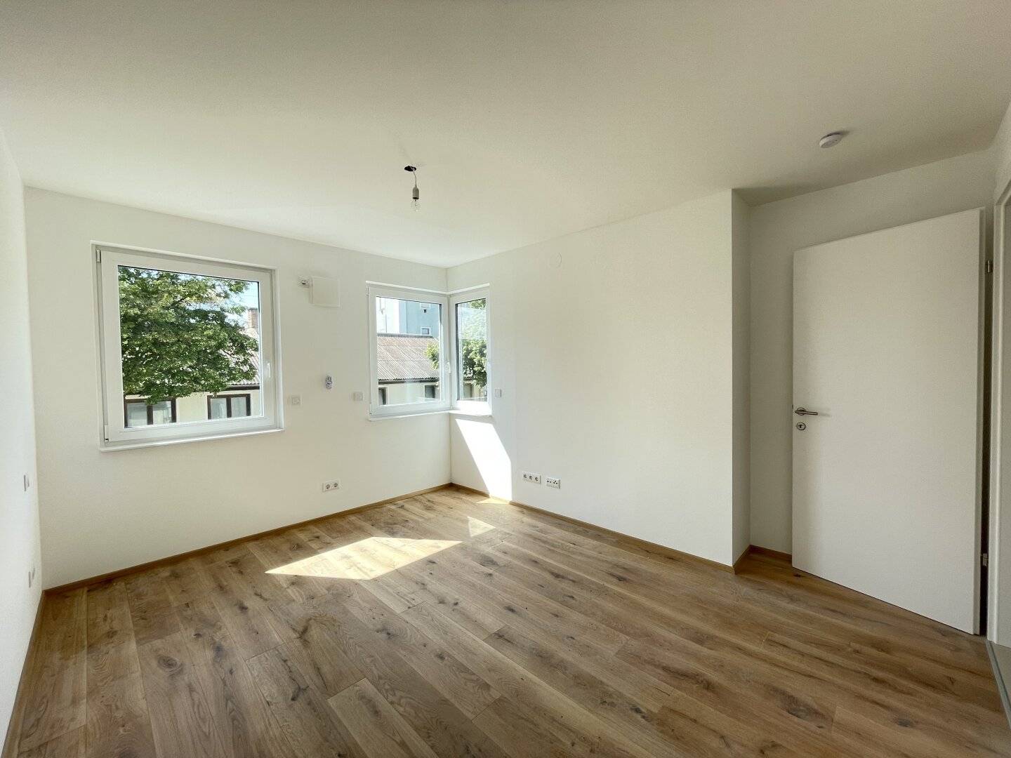 3 Zimmer mit großem Balkon bei U2 / Top 3 - Wärmepumpe