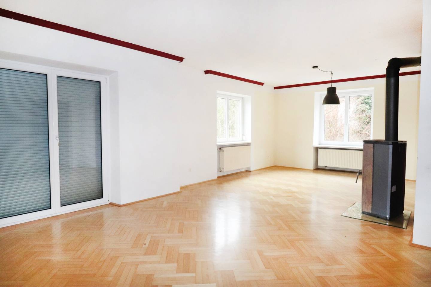 Ihr neues Zuhause: Großzügiges Einfamilienhaus mit Gaisbergblick auf weitläufigem Grundstück in ruhiger Lage von Salzburg