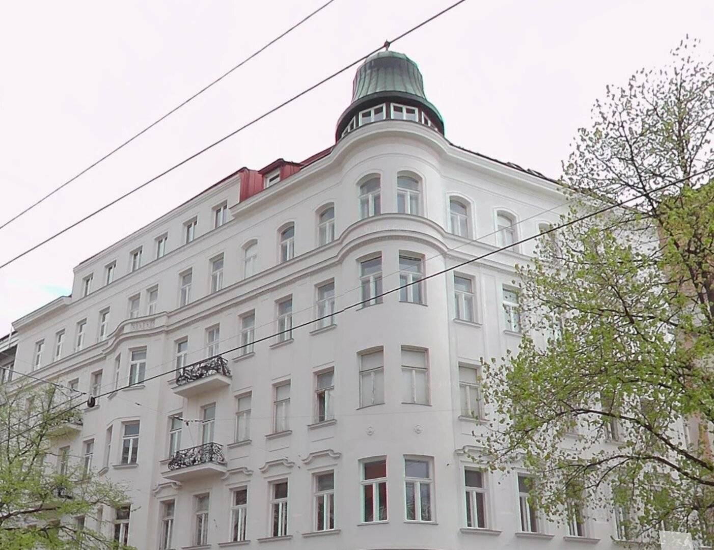 Noble Altbauresidenz: Geschichte & Grünblick | Tolles Entrée | Perfekter Grundriss | zur Renovierung