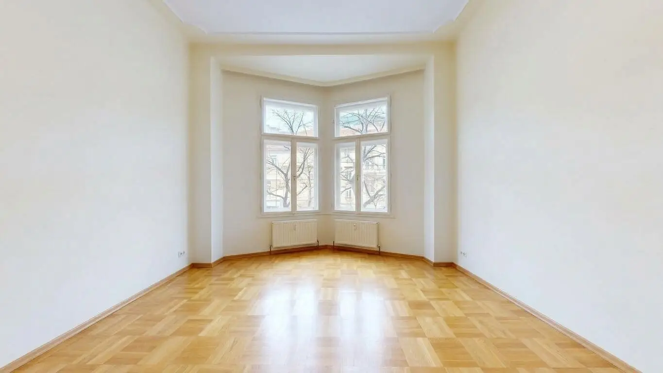 Noble Altbauresidenz: Geschichte & Grünblick | Tolles Entrée | Perfekter Grundriss | zur Renovierung