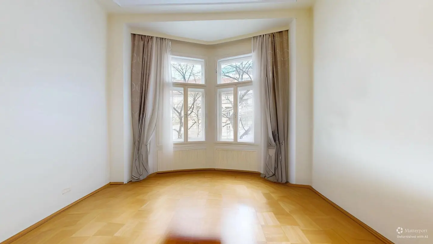 Noble Altbauresidenz: Geschichte & Grünblick | Tolles Entrée | Perfekter Grundriss | zur Renovierung