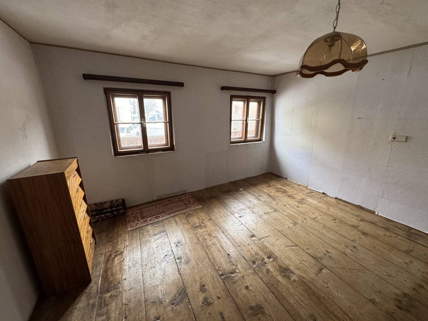 Gelegenheit: Ehemaliges Bauernhaus zum Renovieren im Dorfkern !