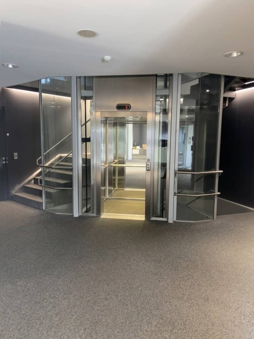 Attraktives Büro/Praxis in Attnang-Puchheim 126 m2 – gepflegt, zentral und mit Stellplätzen!