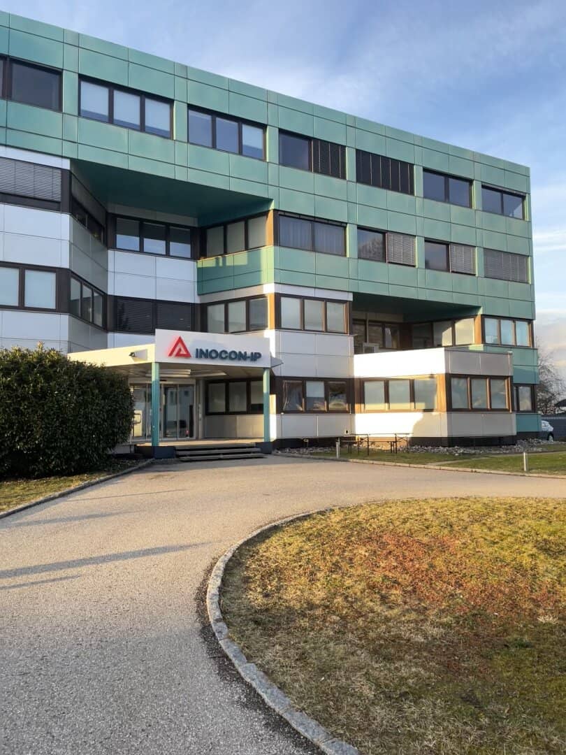 Attractive office in Attnang-Puchheim 36 m2 – well maintained, central and with parking spaces!