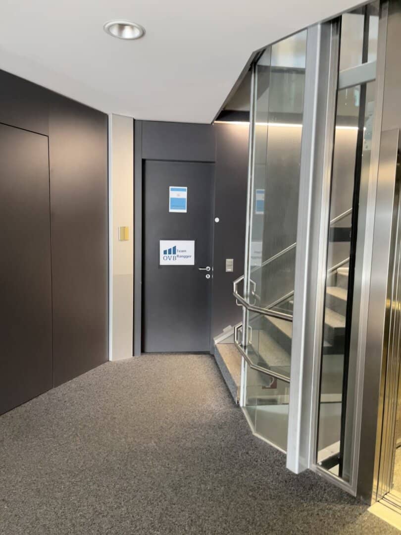 Attraktives Büro/Praxis in Attnang-Puchheim 126 m2 – gepflegt, zentral und mit Stellplätzen!