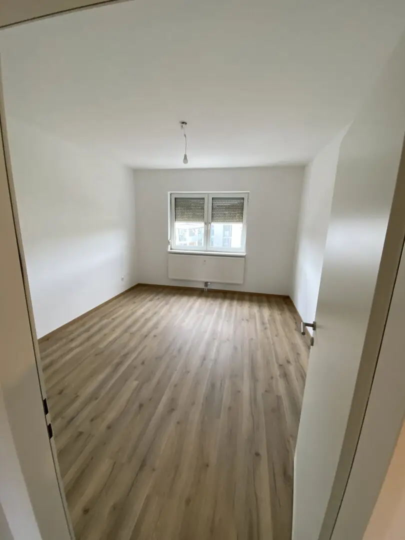 Moderne 3-Zimmer-Wohnung mit Loggia in Luftenberg - Teilsaniert