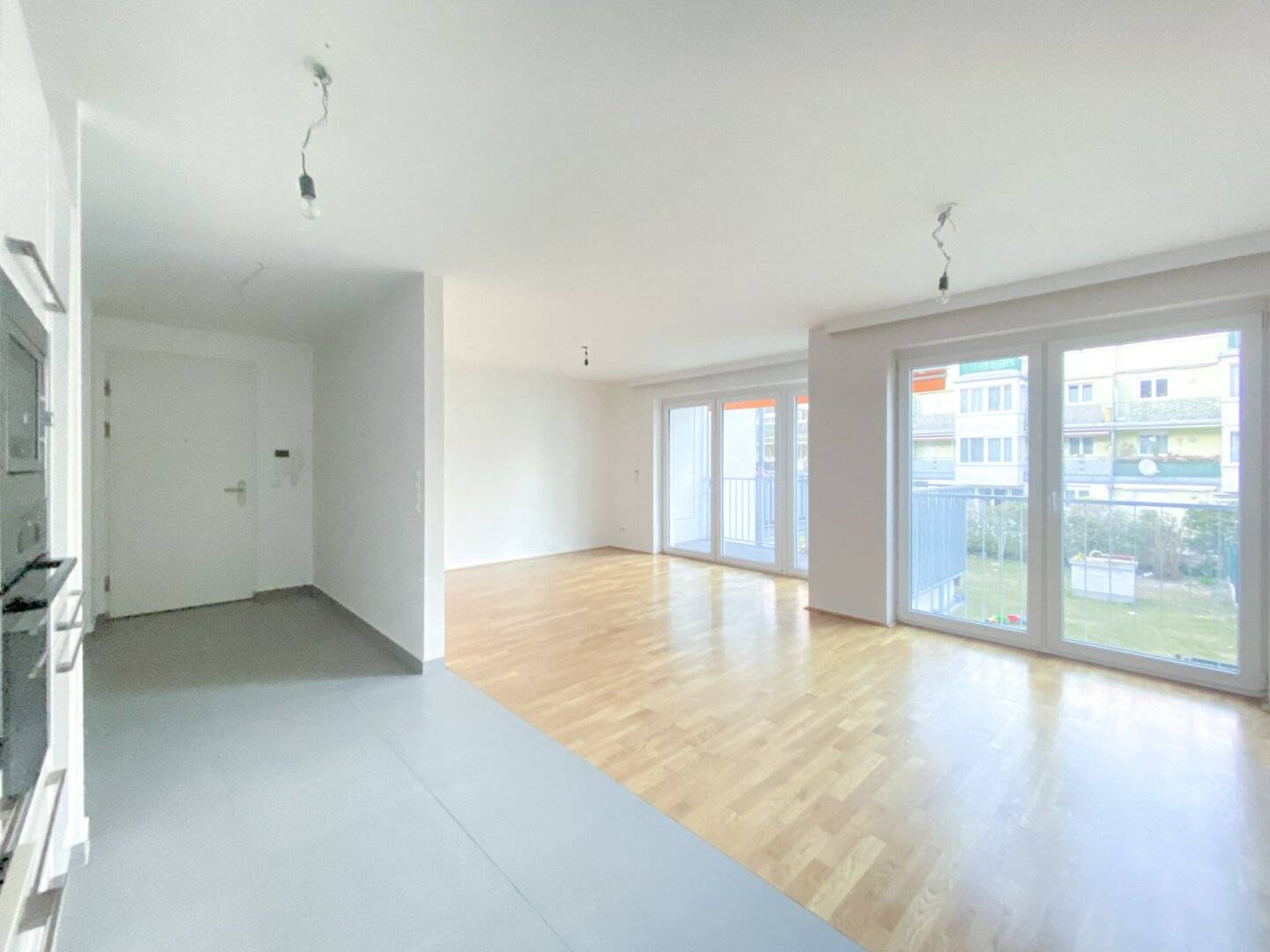 Stadlau U2 - Neuwertige & moderne Wohnung mit Top Ausstattung & 5,6 m² Innenhof-Balkon, nur 4 Gehminuten zur U2, ruhig