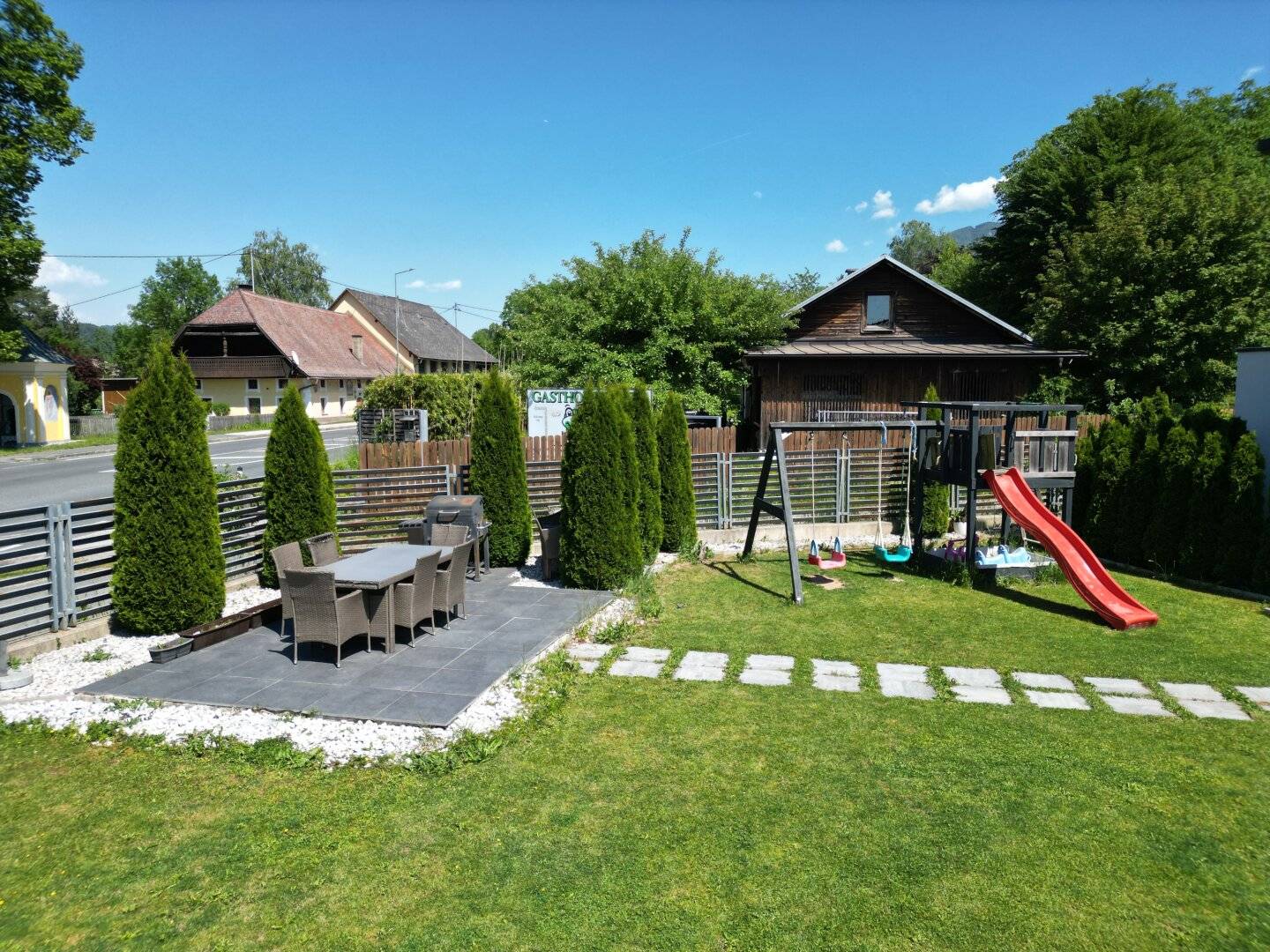 Familienfreundliches Einfamilienhaus in Görtschach - ca. 157m² Wohnfläche, schöner Garten und viel Platz zum Leben