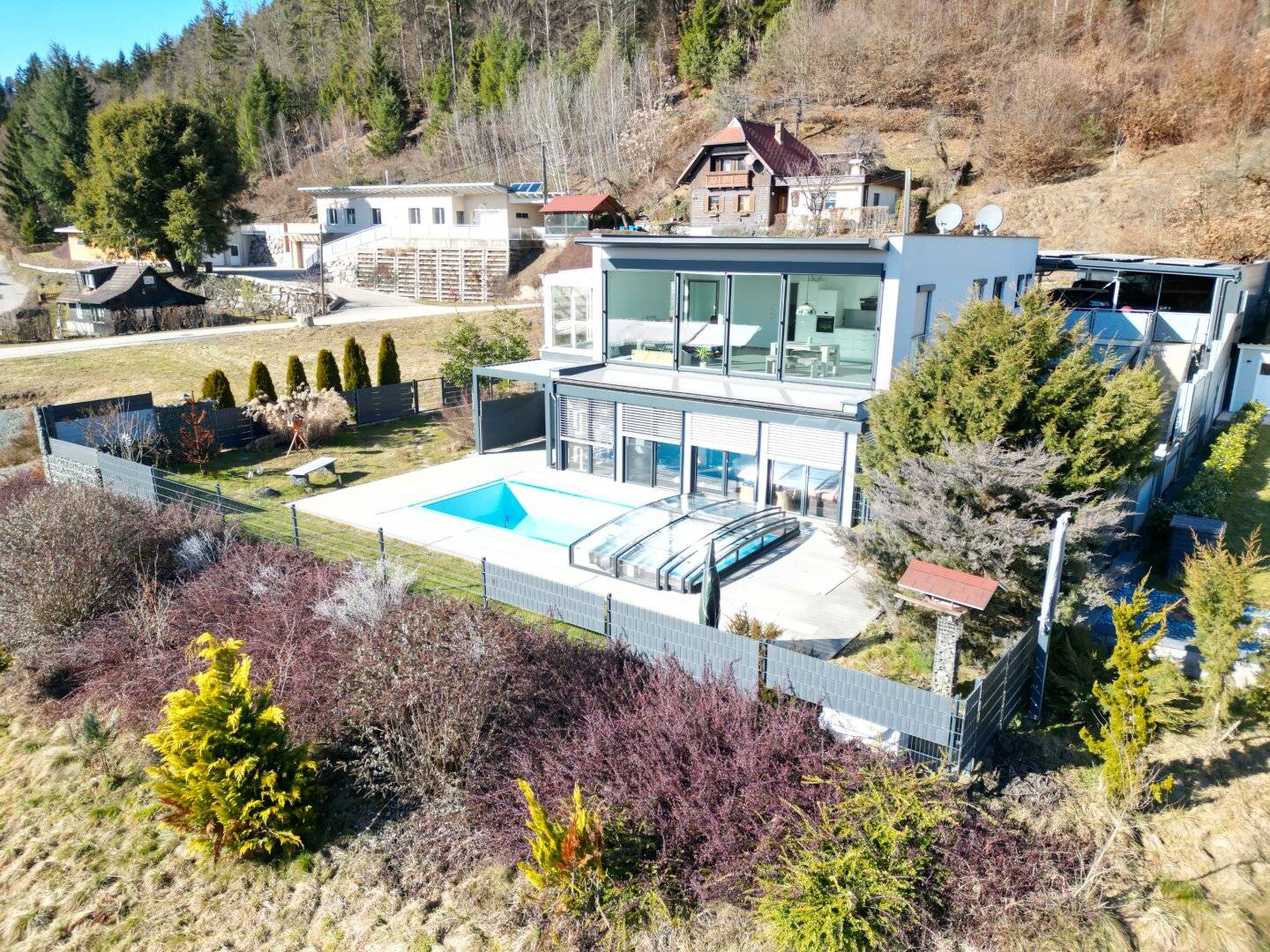 Einzigartiges Anwesen in Tibitsch - Zweifamilienhaus, Ferienhaus, Pool & Baugrund auf großzügigem Areal