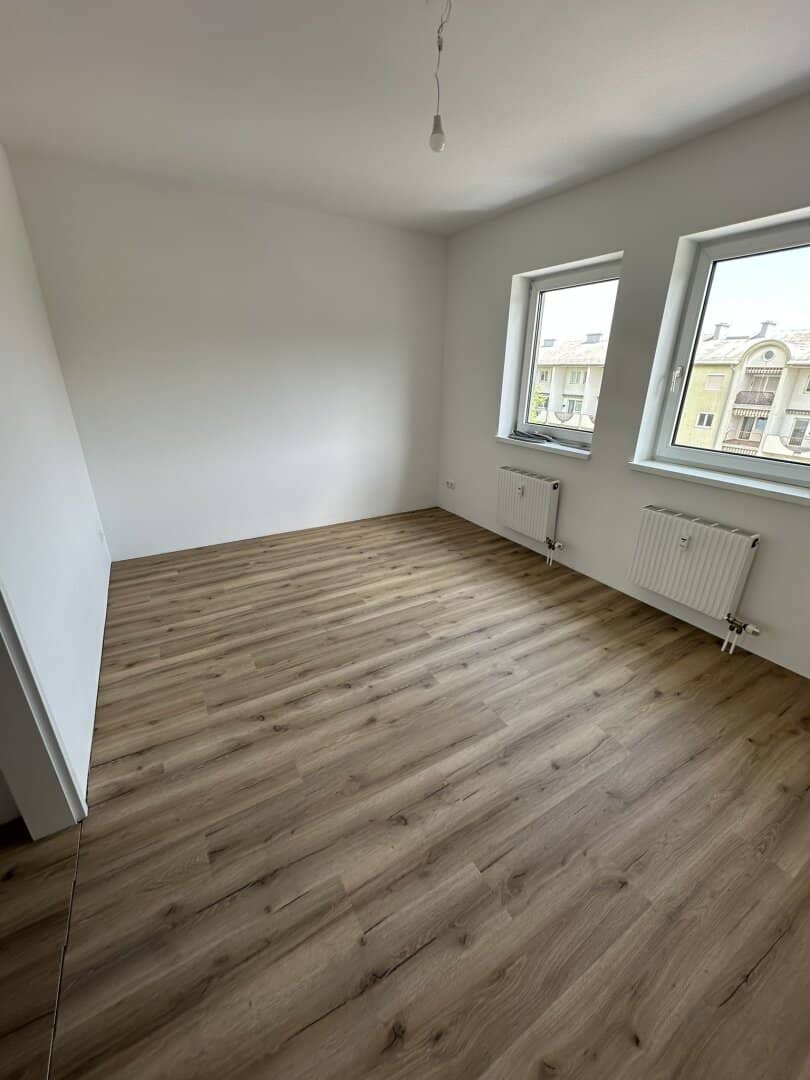 Charmante Maisonettewohnung mit 95 m² inkl. Loggia in Enns! Adaptierungsbedürftig mit großem Potenzial!