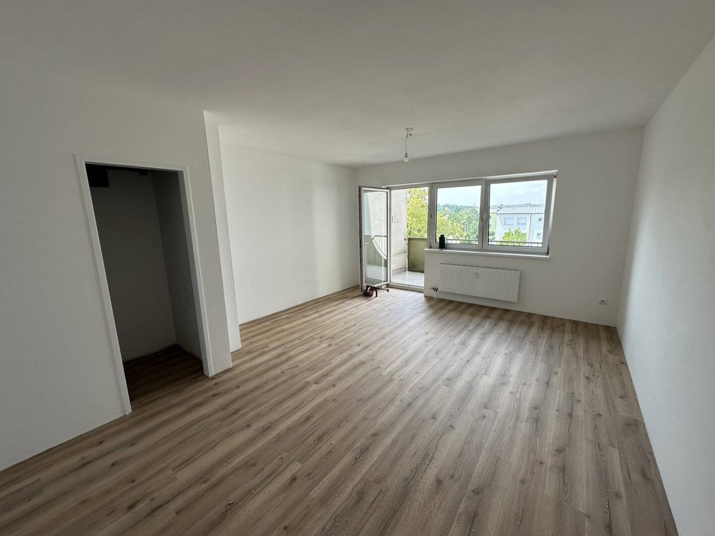 Charmante Maisonettewohnung mit 95 m² inkl. Loggia in Enns! Adaptierungsbedürftig mit großem Potenzial!