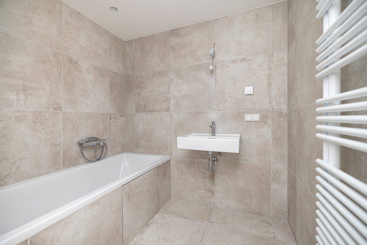 New apartment with private garden and terraces
