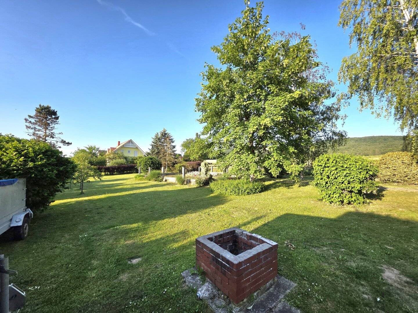 Großes und sonniges Haus mit schönem Garten!