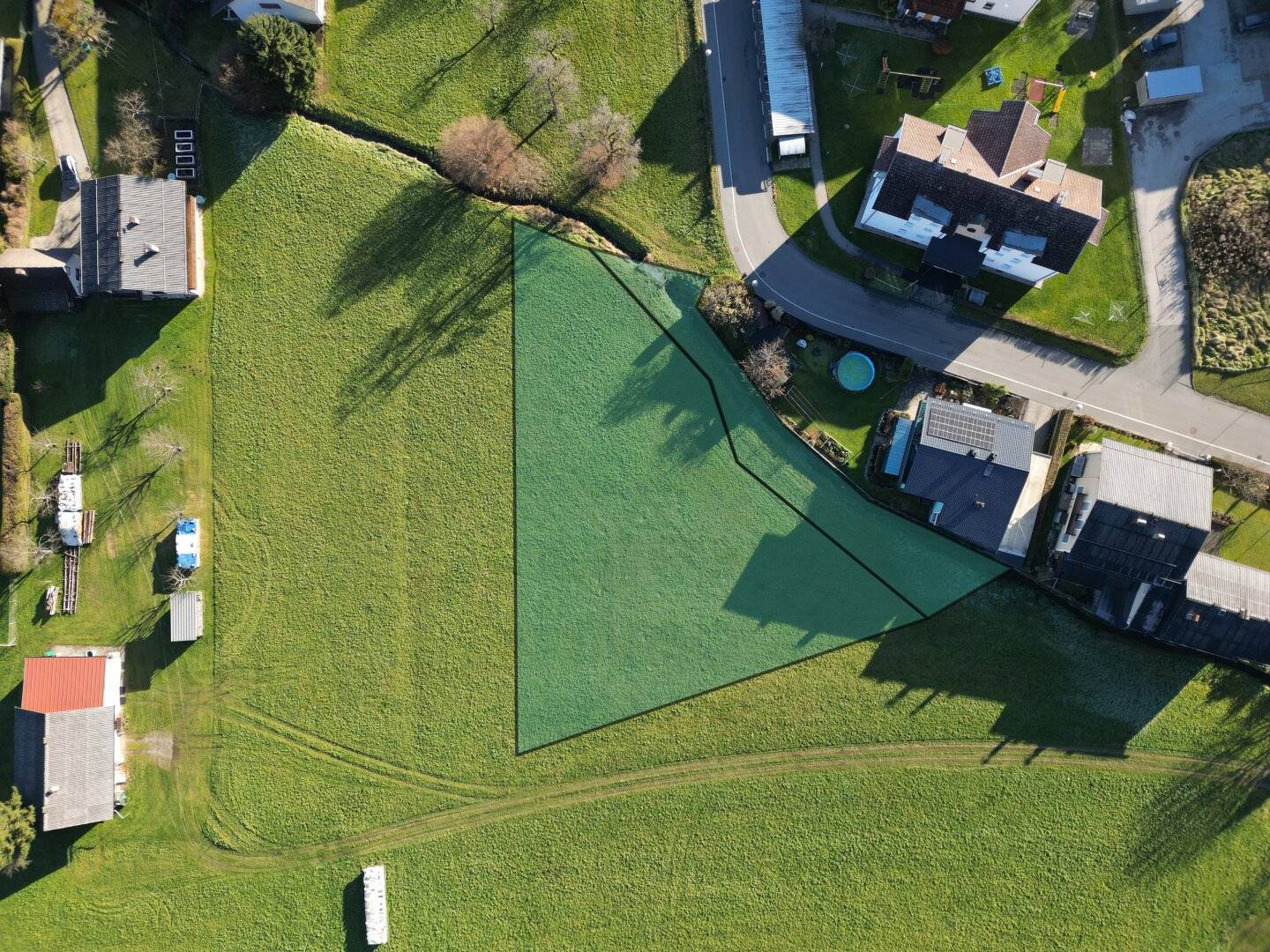 Traumhaftes Grundstück in Seenähe mit perfekter Sonnenausbeute