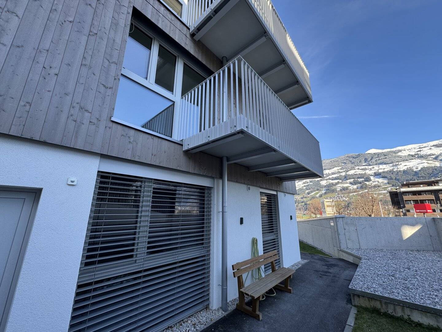 Moderne 3-Zimmer-Wohnung mit Terrasse in Fügen, Tirol – Ihr neues Zuhause!