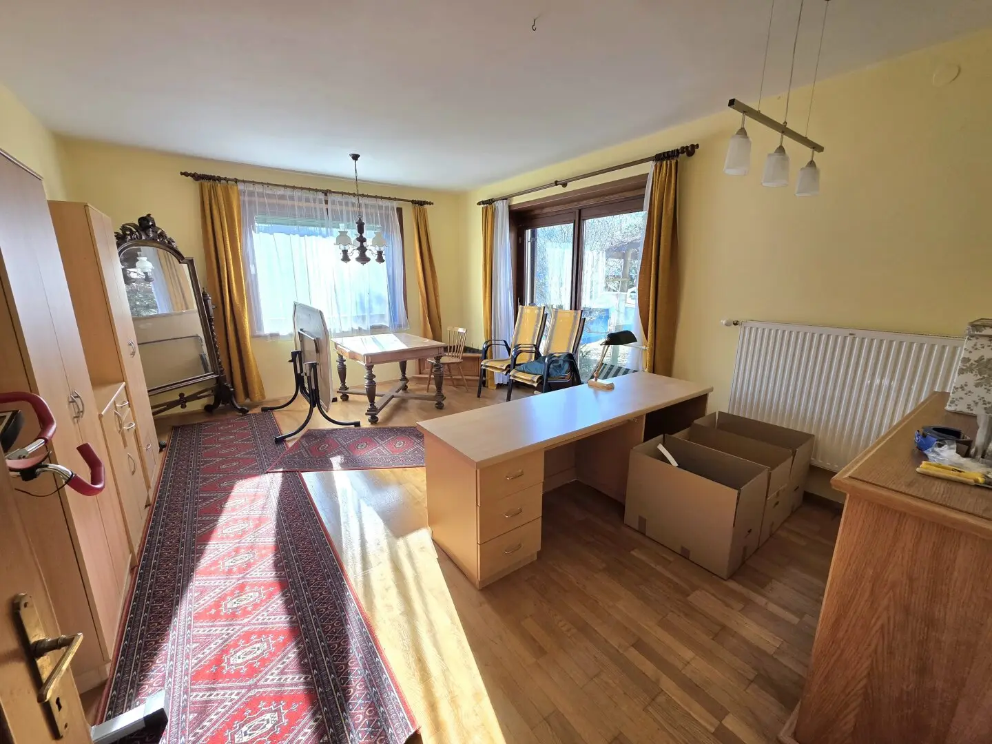 Helles Zweifamilienhaus mit 2 Wohneinheiten!