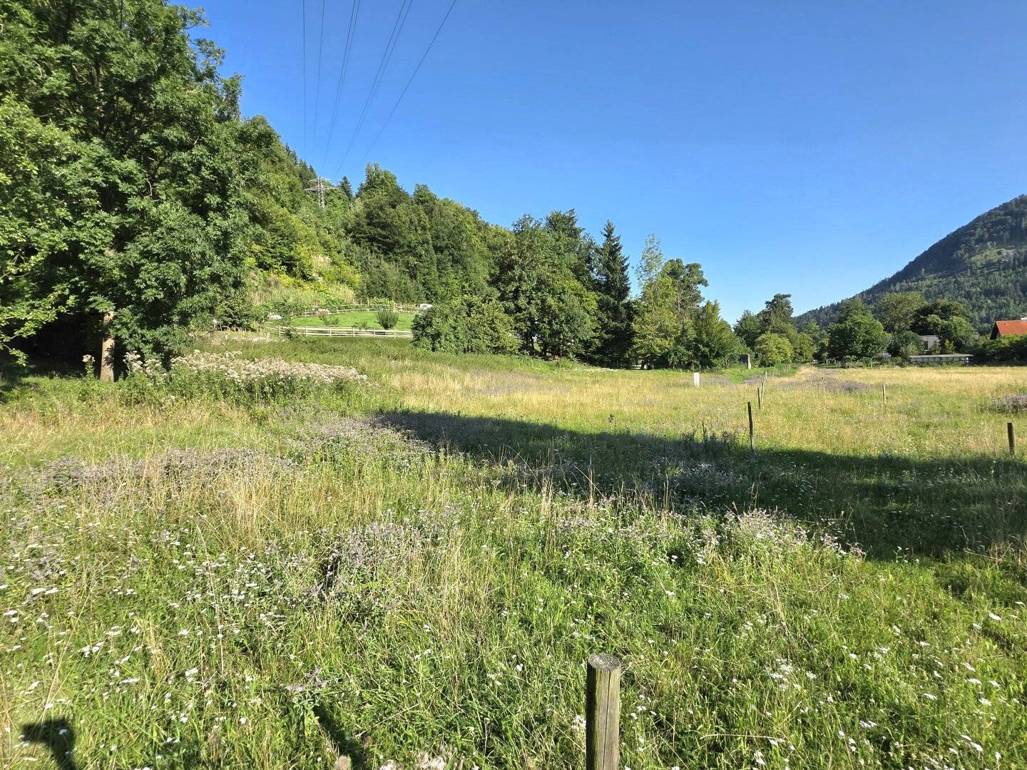 Ländliches Wohnerlebnis mit viel Sonne!