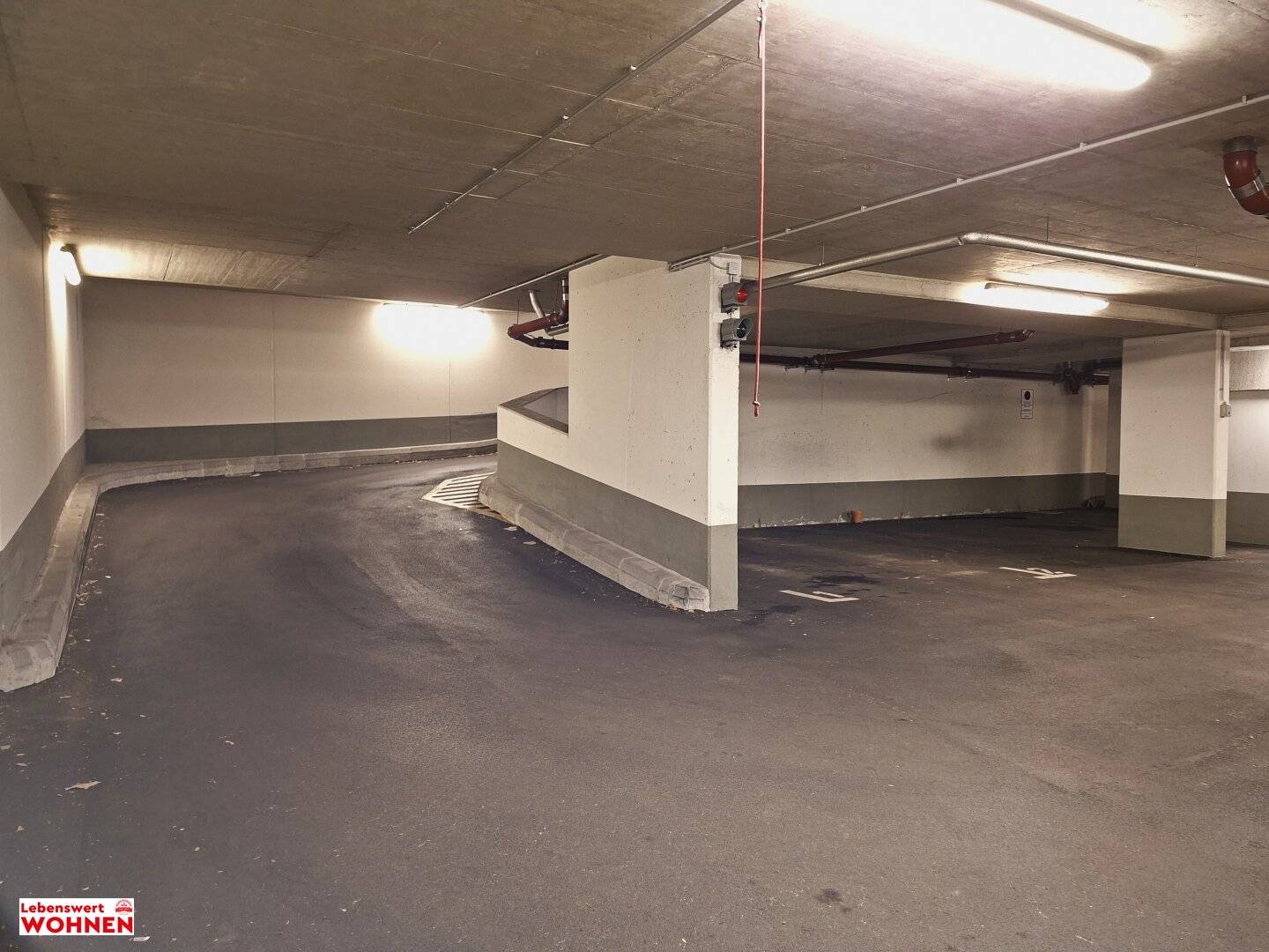 Garagenplätze am Parhamerplatz 14 / Geblergasse zu vermieten!
