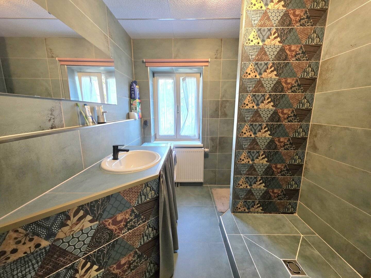 Schöne Single-Wohnung mit Carport!
