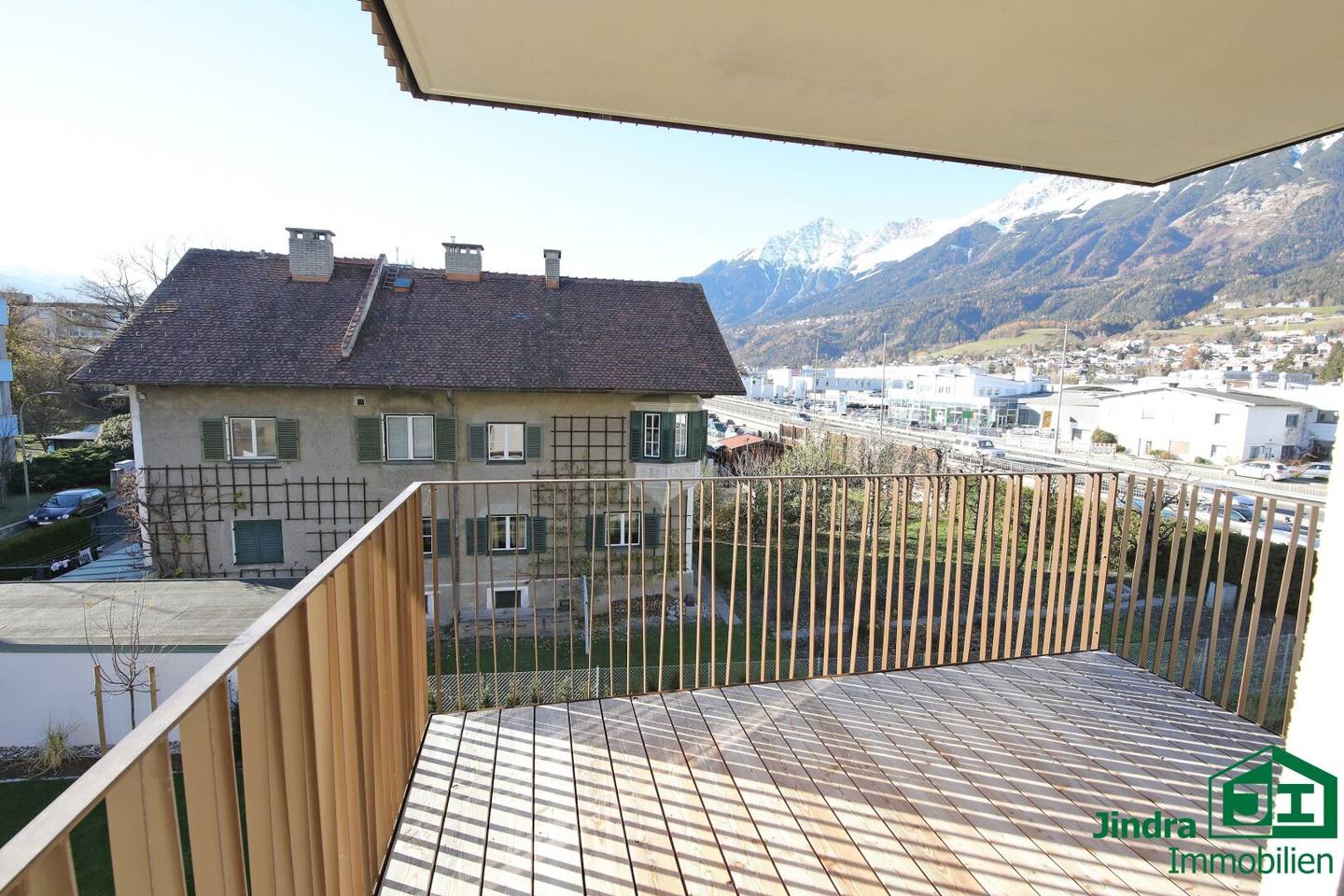 Erstklassiges Wohnen in Innsbruck: Moderne 3-Zimmer Wohnung (TOP 12)  mit Süd- und Westbalkon !