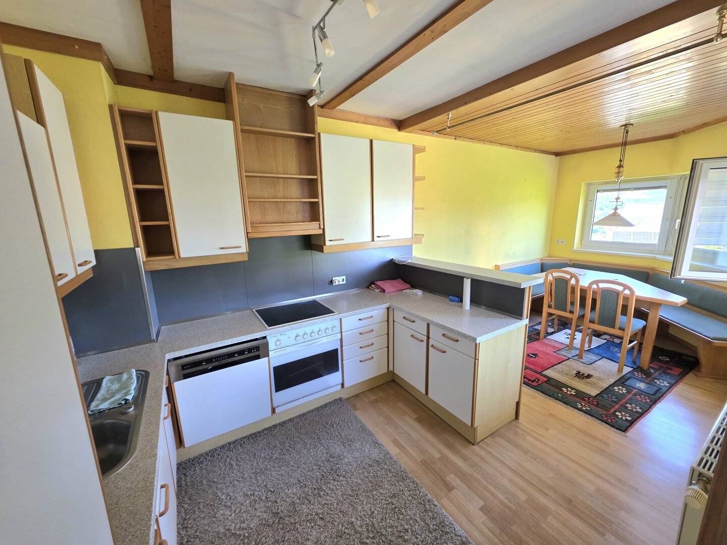 Helle Wohnung in erhöhter Ruhelage!