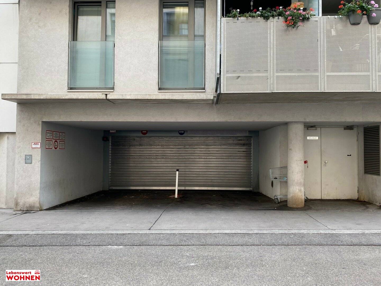 Freie Garagenabstellplätze auf der Quellenstraße - Stapelparker!