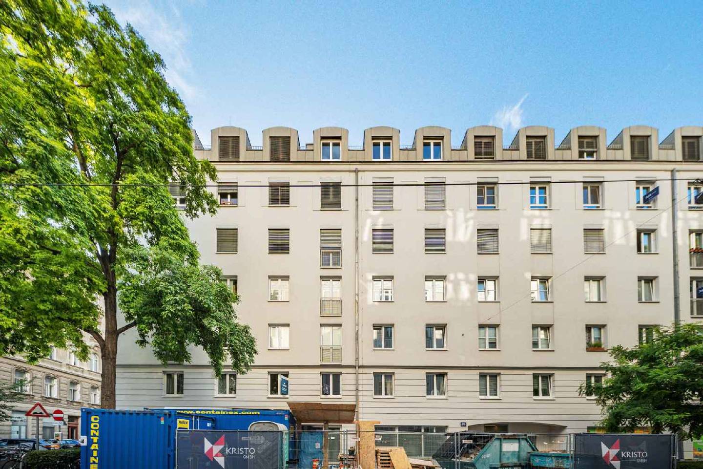 Renovated apartment in Freihausviertel near Naschmarkt