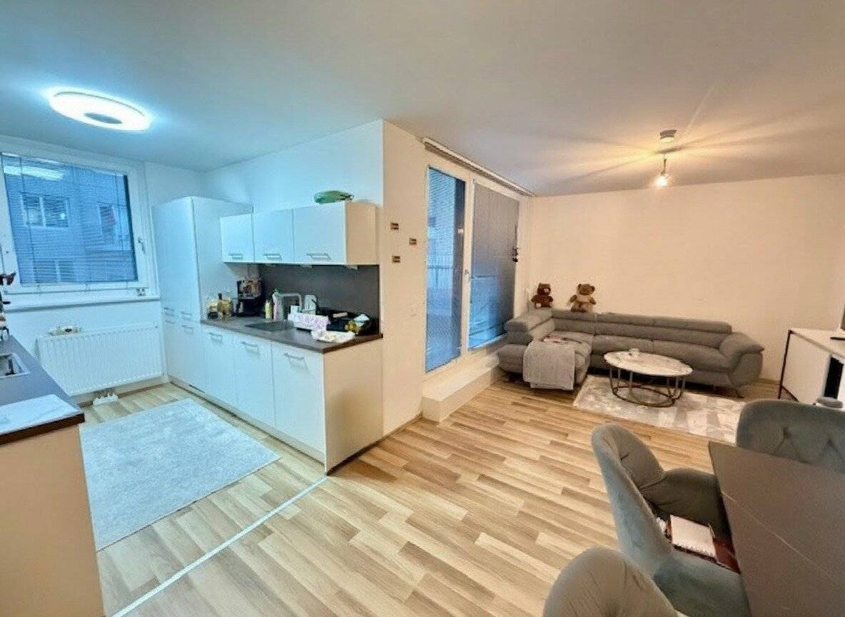 Bloch-Bauer-Promenade: Charmante 3-Zimmer-Dachgeschosswohnung im Sonnwendviertel, € 385.000.-