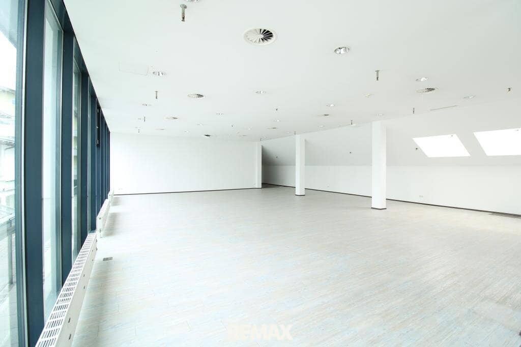 Geschäftsfläche in top Einkaufszentrum