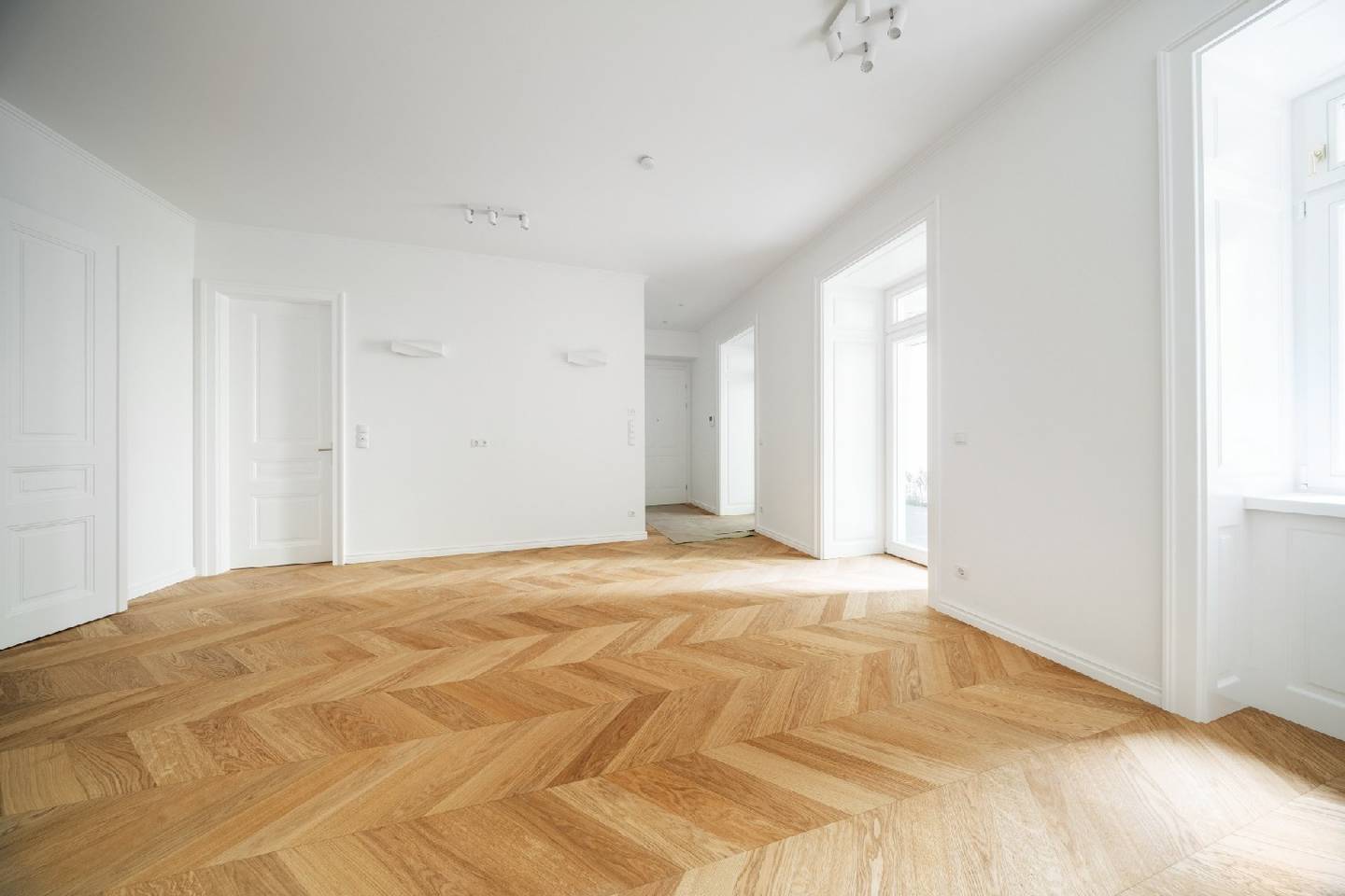 Ground floor apartment with garden and terrace